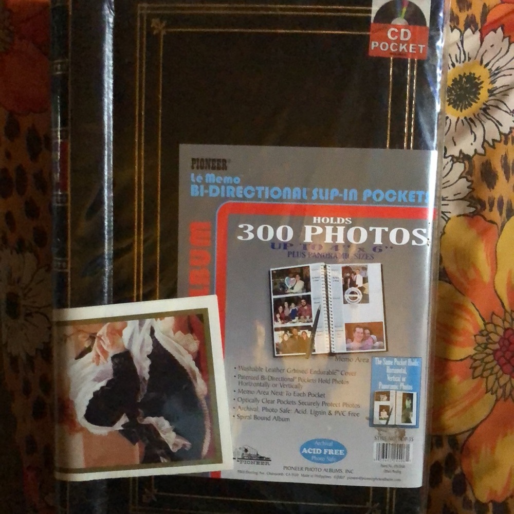 FREE with bundle purchase 3 or more Pioneer Photo album;